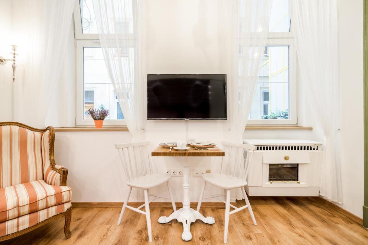 Provence Home - Citycenter, Tv, Washer, Coffee-Tea Boedapest Buitenkant foto